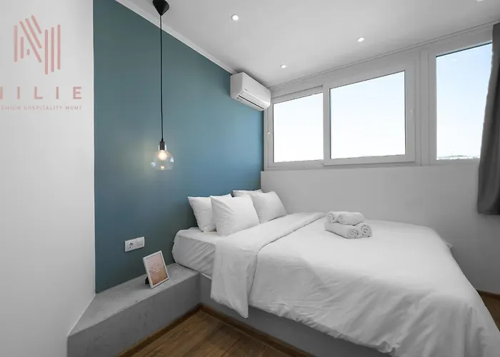 V1 Penthouse, Nilie Hospitality Mgmt * סלוניקי