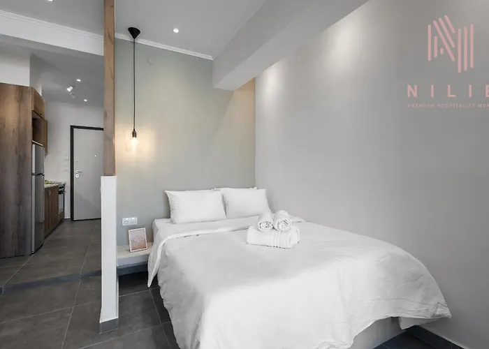 V1 Penthouse, Nilie Hospitality Mgmt *