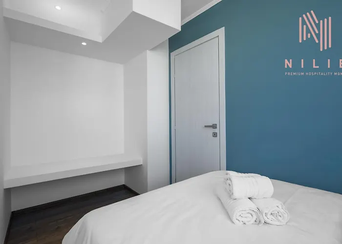 V1 Penthouse, Nilie Hospitality Mgmt * Tesalónica
