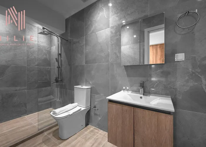 V1 Penthouse, Nilie Hospitality Mgmt * סלוניקי