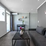 V1 Penthouse, Nilie Hospitality Mgmt アパート