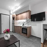 V1 Penthouse, Nilie Hospitality Mgmt