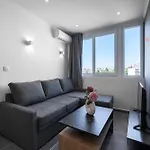 V1 Penthouse, Nilie Hospitality Mgmt アパート テッサロニキ