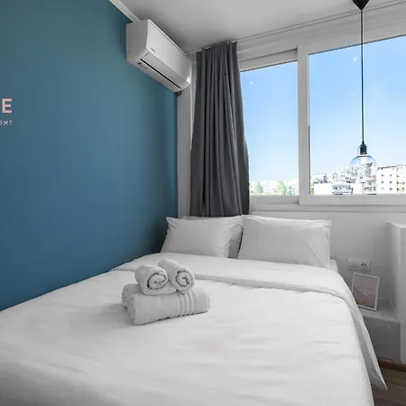 V1 Penthouse, Nilie Hospitality Mgmt Apartment