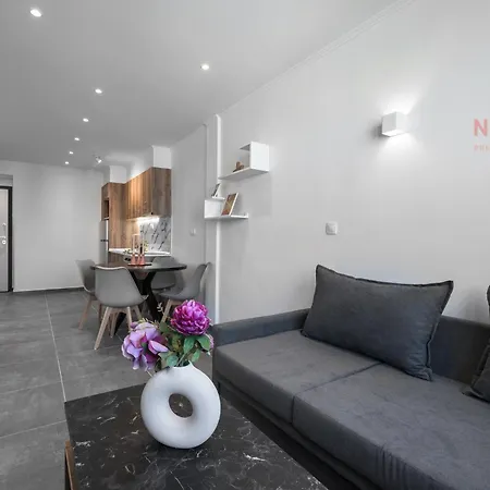 Apartment V1 Penthouse, Nilie Hospitality Mgmt
