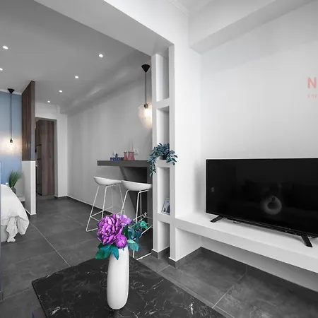 Apartment V1 Penthouse, Nilie Hospitality Mgmt *
