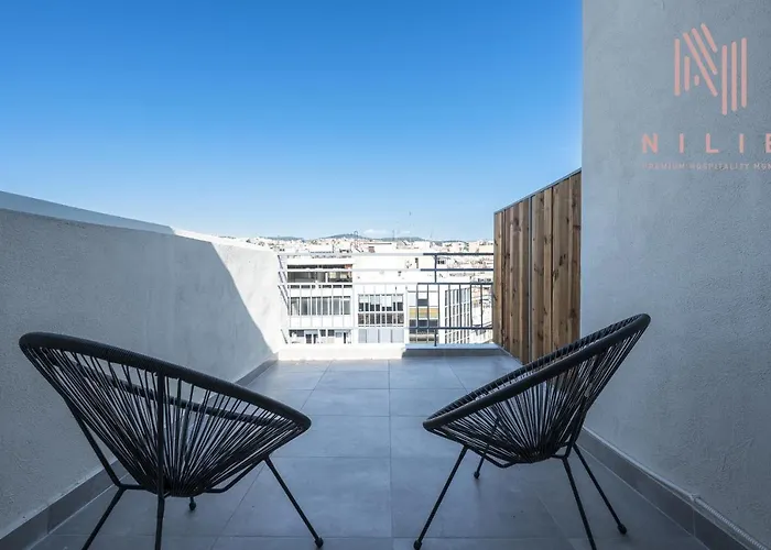 Apartament V1 Penthouse, Nilie Hospitality Mgmt