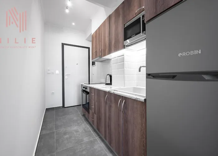 V1 Penthouse, Nilie Hospitality Mgmt