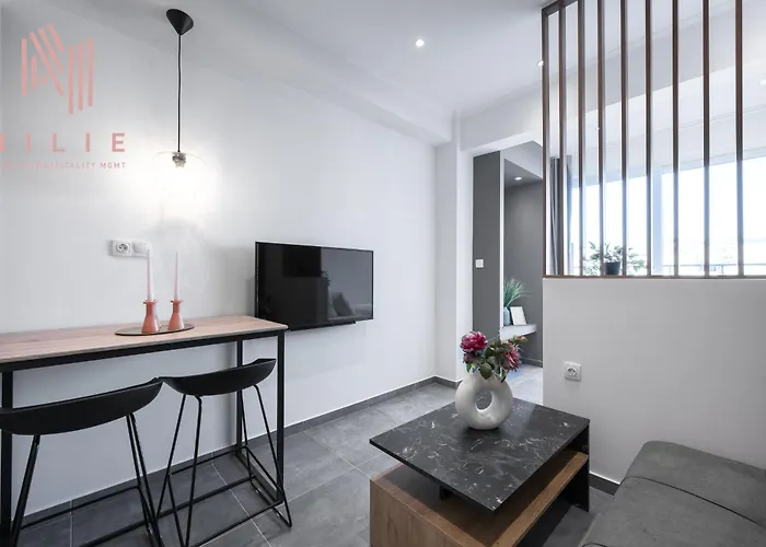 V1 Penthouse, Nilie Hospitality Mgmt * Saloniki