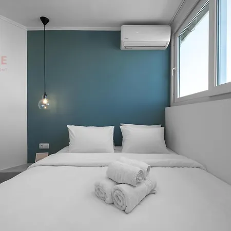 V1 Penthouse, Nilie Hospitality Mgmt