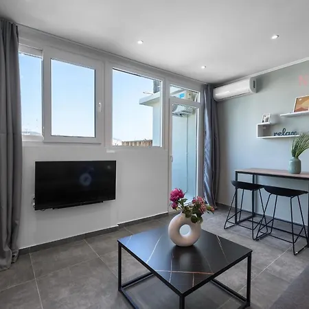 V1 Penthouse, Nilie Hospitality Mgmt Apartament *